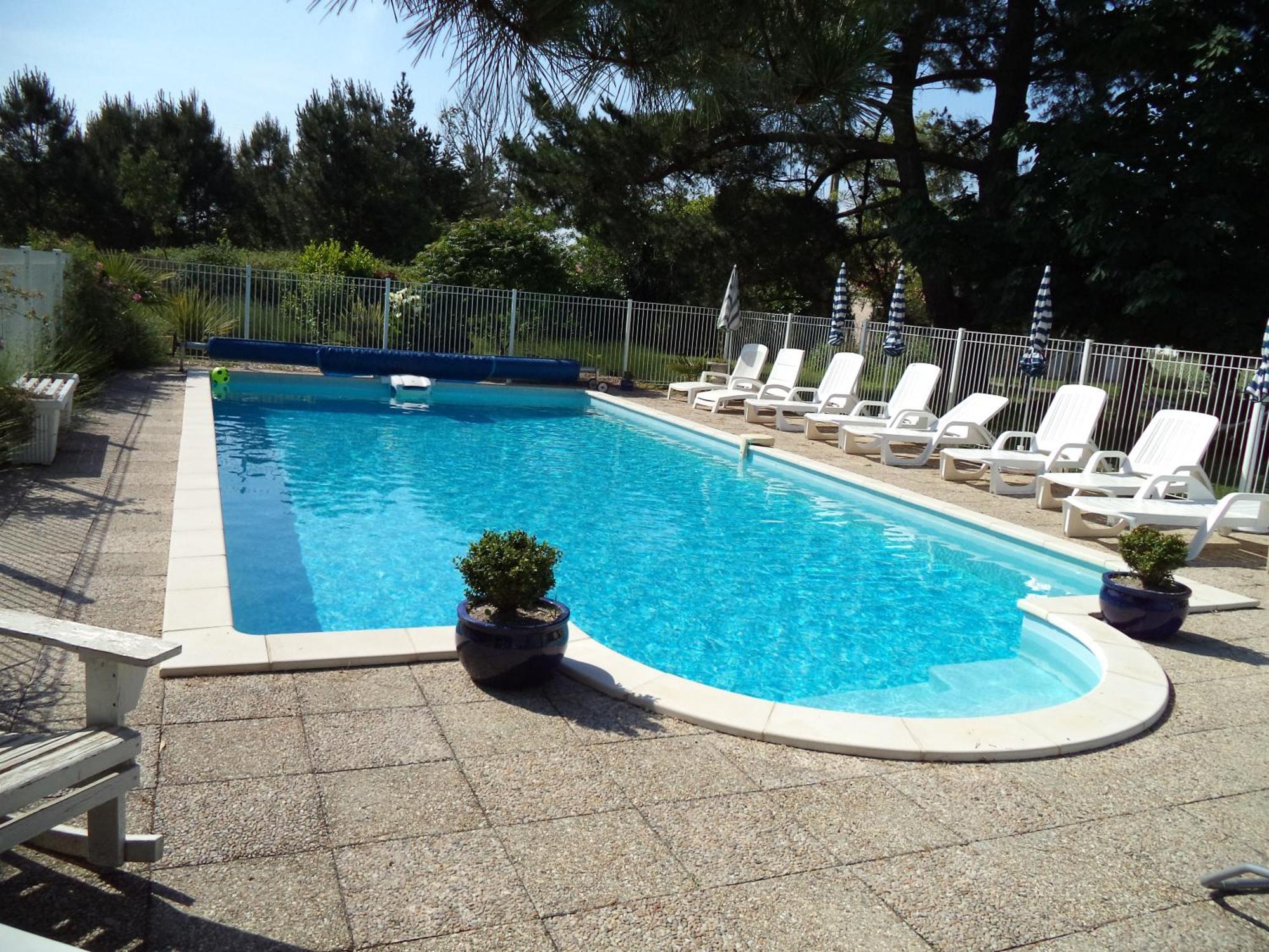 Le Manoir Lacustre Queyrac Extérieur photo
